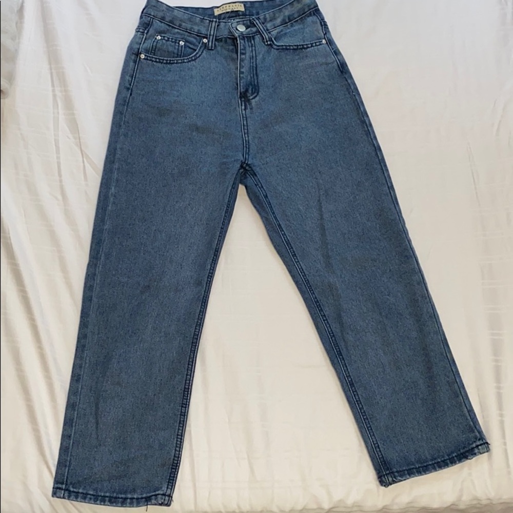 High Rise Faded Blue Jean